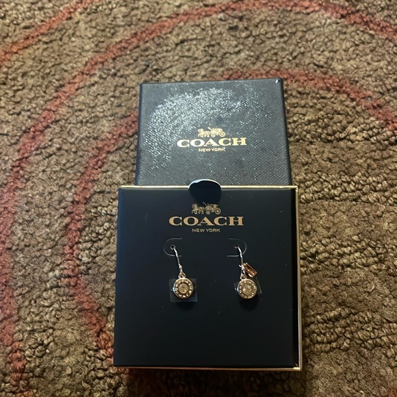Coach Fashion Earrings. - Picture 1 of 11